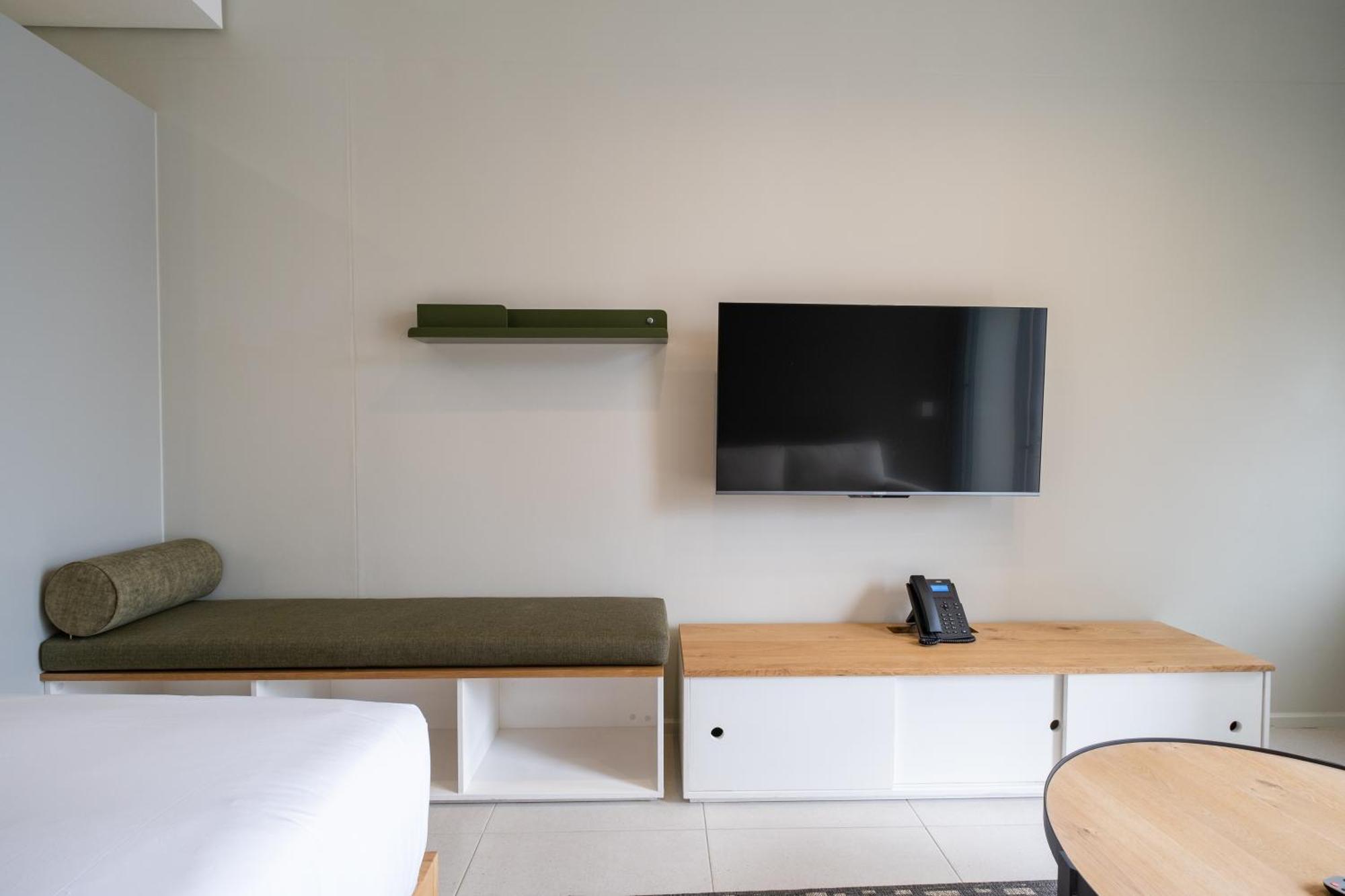 The Rose708: Floor Modern Cape Town